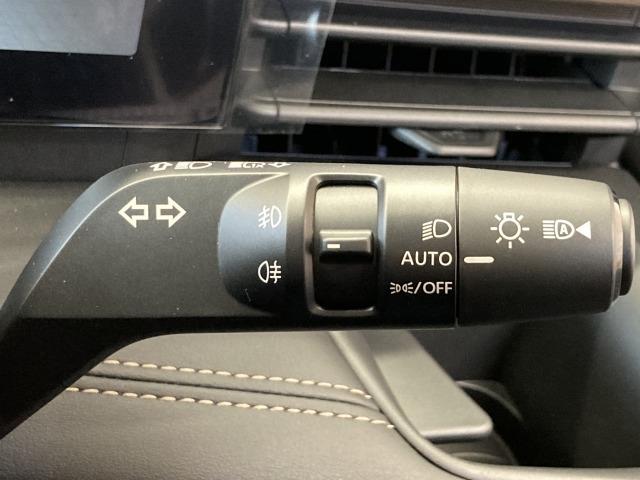 セレナ ハイウェイスターＶ　純正１２．３型ナビ　アラウンドビューカメラ　シートヒーター　ステアリングヒーター　ブラインドスポットモニター　プロパイロッド　デジタルインナーミラー　ワイヤレス充電　電動パーキングブレーキ　ＥＴＣ（31枚目）