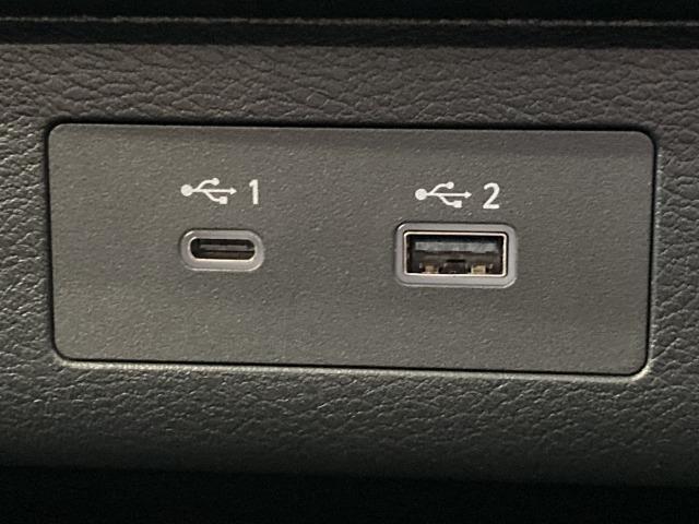 セレナ ハイウェイスターＶ　純正１２．３型ナビ　アラウンドビューカメラ　シートヒーター　ステアリングヒーター　ブラインドスポットモニター　プロパイロッド　デジタルインナーミラー　ワイヤレス充電　電動パーキングブレーキ　ＥＴＣ（55枚目）