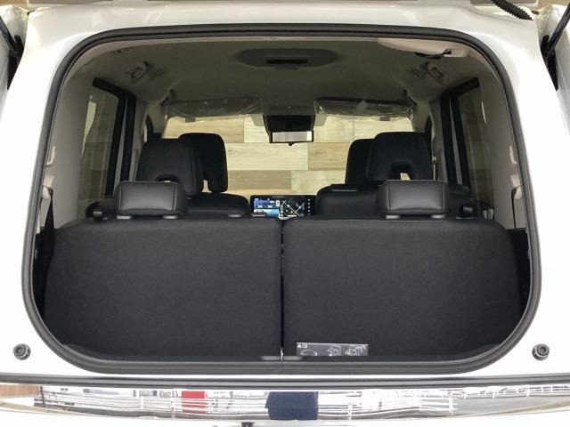 セレナ ハイウェイスターＶ　純正１２．３型ナビ　アラウンドビューカメラ　シートヒーター　ステアリングヒーター　ブラインドスポットモニター　プロパイロッド　デジタルインナーミラー　ワイヤレス充電　電動パーキングブレーキ　ＥＴＣ（68枚目）