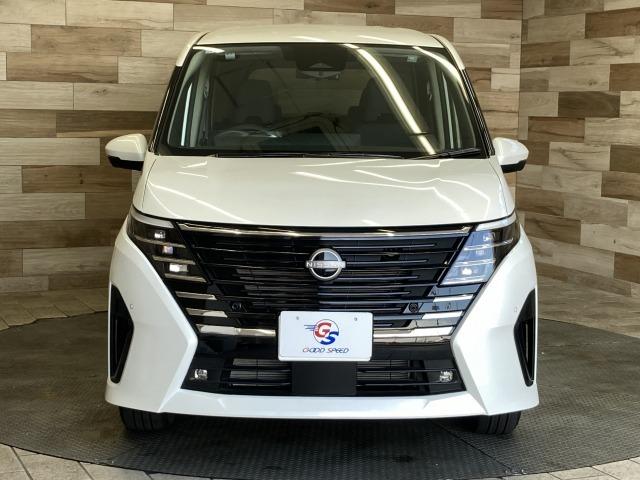 セレナ ハイウェイスターＶ　純正１２．３型ナビ　アラウンドビューカメラ　シートヒーター　ステアリングヒーター　ブラインドスポットモニター　プロパイロッド　デジタルインナーミラー　ワイヤレス充電　電動パーキングブレーキ　ＥＴＣ（70枚目）