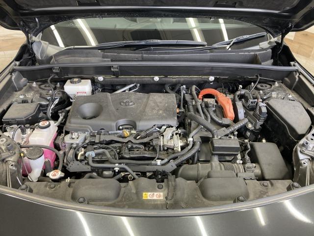 ハリアーハイブリッド Ｚ　“Ｌｅａｔｈｅｒ　Ｐａｃｋａｇｅ”　純正１２．３インチ　パノラマルーフ　パノラミックビューモニター　ＪＢＬスピーカー　ブラインドスポットモニター　ヘッドアップディスプレイ　デジタルインナーミラー　ヘッドアップディスプレイ　シートヒーター（21枚目）