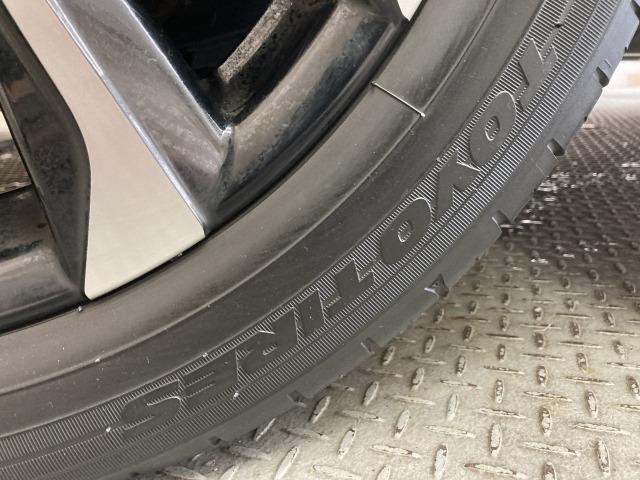 ノア Ｓ－Ｚ　ワンオーナー　純正１０．５ナビ　フリップダウンモニター　レーダークルーズコントロール　電動リアゲート　バックカメラ　両側電動スライドドア　オートハイビーム　シートヒーター　後席エアコン　スマーキー（38枚目）