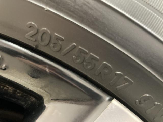 ノア Ｓ－Ｚ　ワンオーナー　純正１０．５ナビ　フリップダウンモニター　レーダークルーズコントロール　電動リアゲート　バックカメラ　両側電動スライドドア　オートハイビーム　シートヒーター　後席エアコン　スマーキー（39枚目）