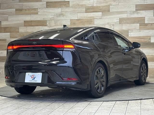 プリウス Ｚ　純正１２．３型ナビ　パノラミックビューモニター　ブラインドスポットモニター　ワイヤレス充電　パーキングアシスト　ＡＣ１００Ｖ電源　レーダークルーズコントロール　電動リアゲート　シートメモリー　ＥＴＣ（17枚目）