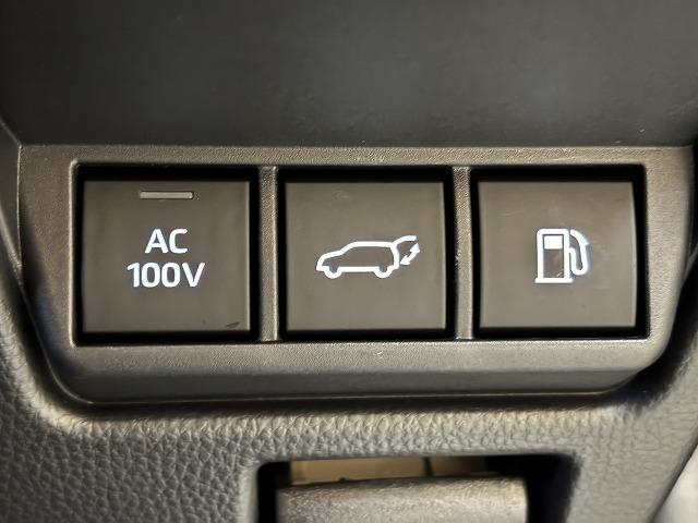 プリウス Ｚ　純正１２．３型ナビ　パノラミックビューモニター　ブラインドスポットモニター　ワイヤレス充電　パーキングアシスト　ＡＣ１００Ｖ電源　レーダークルーズコントロール　電動リアゲート　シートメモリー　ＥＴＣ（44枚目）