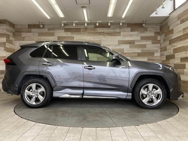 ＲＡＶ４ ハイブリッドＧ　純正９インチナビ　モデリスタエアロ　シートヒーター　ブラインドスポットモニター　レーダークルーズコントロール　トヨタセーフィティーセンス　電動リアゲート　ハンドルヒーター　オートブレーキホールド（14枚目）