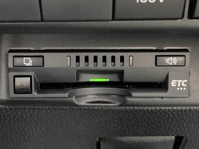 アクア Z 純正ナビ/全周囲モニター/レーダークルーズコントロール/AC100V/ブラインドスポットモニター/ビルトインETC/ステアリングリモコン/スマートキー/LEDヘッドライト/クリアランスソナー(9枚目)