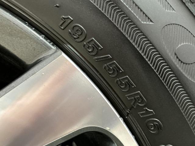 アクア Z 純正ナビ/全周囲モニター/レーダークルーズコントロール/AC100V/ブラインドスポットモニター/ビルトインETC/ステアリングリモコン/スマートキー/LEDヘッドライト/クリアランスソナー(41枚目)