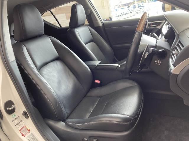 CT CT200h バージョンL 純正ナビ/バックカメラ/クルーズコントロール/シートヒーター/ブラックレザーシート/クリアランスソナー/ビルトインETC/ステアリングヒーター/スマートキー/フロントフォグランプ/シートメモリー(12枚目)