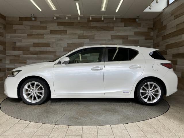 CT CT200h バージョンL 純正ナビ/バックカメラ/クルーズコントロール/シートヒーター/ブラックレザーシート/クリアランスソナー/ビルトインETC/ステアリングヒーター/スマートキー/フロントフォグランプ/シートメモリー(24枚目)