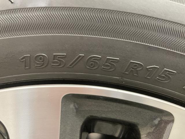 エスクァイア ハイブリッドGi プレミアムパッケージ 純正10型ナビ/フリップダウンモニター/両側電動スライドドア/衝突軽減ブレーキ/シートヒーター/ハーフレザーシート/クルーズコントロール/ビルトインETC/レーンキープ/スマートキー/バックカメラ(40枚目)