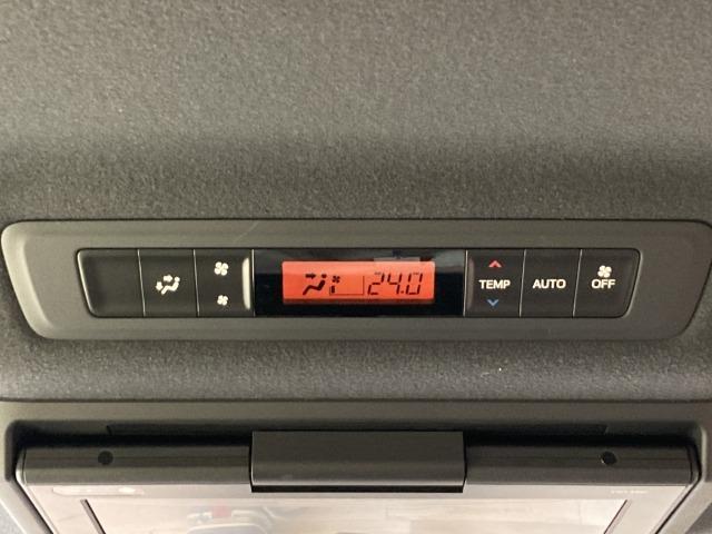 エスクァイア ハイブリッドGi プレミアムパッケージ 純正10型ナビ/フリップダウンモニター/両側電動スライドドア/衝突軽減ブレーキ/シートヒーター/ハーフレザーシート/クルーズコントロール/ビルトインETC/レーンキープ/スマートキー/バックカメラ(48枚目)