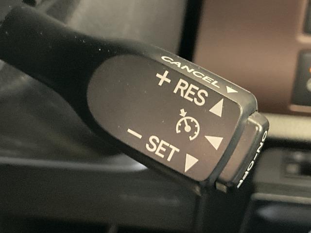 エスクァイア ハイブリッドGi プレミアムパッケージ 純正10型ナビ/フリップダウンモニター/両側電動スライドドア/衝突軽減ブレーキ/シートヒーター/ハーフレザーシート/クルーズコントロール/ビルトインETC/レーンキープ/スマートキー/バックカメラ(59枚目)