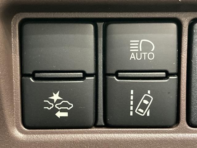 エスクァイア ハイブリッドGi プレミアムパッケージ 純正10型ナビ/フリップダウンモニター/両側電動スライドドア/衝突軽減ブレーキ/シートヒーター/ハーフレザーシート/クルーズコントロール/ビルトインETC/レーンキープ/スマートキー/バックカメラ(61枚目)