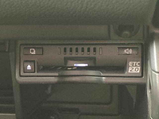 UX UX250h Fスポーツ 純正ナビ/全周囲モニター/レーダークルーズコントロール/三眼LEDヘッドライト/赤革シート/ブラインドスポットモニター/ヘッドアップディスプレイ/電動リアゲート/シートヒーター/ビルトインETC(11枚目)