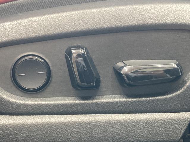 UX UX250h Fスポーツ 純正ナビ/全周囲モニター/レーダークルーズコントロール/三眼LEDヘッドライト/赤革シート/ブラインドスポットモニター/ヘッドアップディスプレイ/電動リアゲート/シートヒーター/ビルトインETC(48枚目)