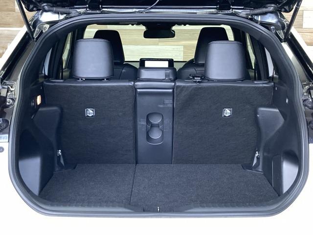 ヤリスクロス ハイブリッドＺ　ウルバーノ　純正ナビ／全周囲モニター／レーダークルーズコントロール／ハーフレザーシート／シートヒーター／ブラインドスポットモニター／ビルトインＥＴＣ／ステアリングヒーター／クリアランスソナー／ＬＥＤヘッドライト（45枚目）