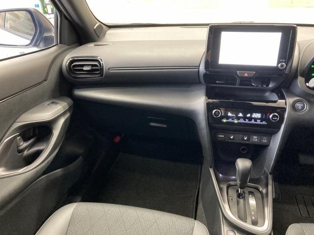 ヤリスクロス ハイブリッドＺ　ウルバーノ　純正ナビ／全周囲モニター／レーダークルーズコントロール／ハーフレザーシート／シートヒーター／ブラインドスポットモニター／ビルトインＥＴＣ／ステアリングヒーター／クリアランスソナー／ＬＥＤヘッドライト（48枚目）