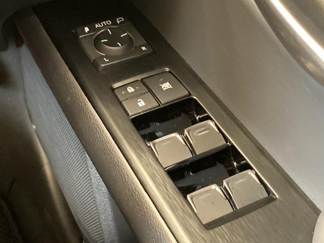 UX UX250h Fスポーツ 純正ナビ/全周囲モニター/三眼LED/サンルーフ/AC100V/電動リアゲート/レーダークルーズコントロール/ヘッドアップディスプレイ/ブラインドスポットモニター/ブラックレザーシート/シートメモリ(55枚目)