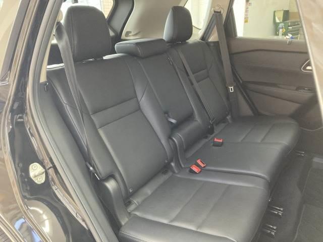 エクストレイル Ｇ　ｅ－４ＯＲＣＥ　純正ナビ／全周囲モニター／パノラマルーフ／ＢＯＳＥサウンドシステム／プロパイロット／デジタルインナーミラー／ブラインドスポットモニター／電動リアゲート／シートヒーター／パワーシート／ワイヤレス充電（13枚目）