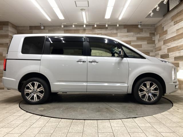 デリカＤ：５ Ｐ　純正ナビ／全周囲／両側電動／電動リア／追従クルコン（28枚目）