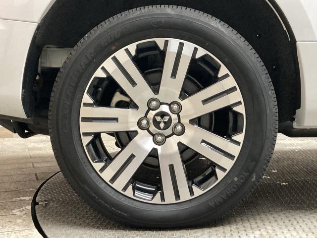 デリカＤ：５ Ｐ　純正ナビ／全周囲／両側電動／電動リア／追従クルコン（35枚目）