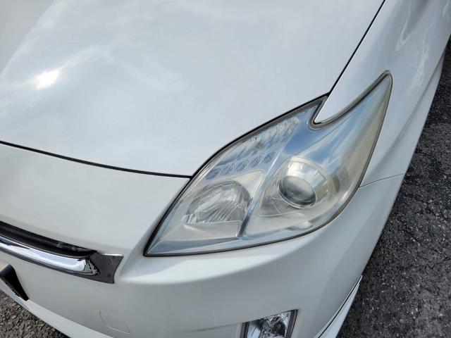 プリウス Ｓ　１．８　Ｓ　ワンオーナー禁煙車サンルーフ　ナビＢカメラ　アイドリングストップ搭載　ムーンルーフ　Ｂモニタ－　禁煙　インテリキー　デュアルエアバック　エアＢ　イモビライザー　ドライブレコ－ダ－　ナビＴＶ（8枚目）
