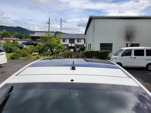プリウス Ｓ　１．８　Ｓ　ワンオーナー禁煙車サンルーフ　ナビＢカメラ　アイドリングストップ搭載　ムーンルーフ　Ｂモニタ－　禁煙　インテリキー　デュアルエアバック　エアＢ　イモビライザー　ドライブレコ－ダ－　ナビＴＶ（15枚目）