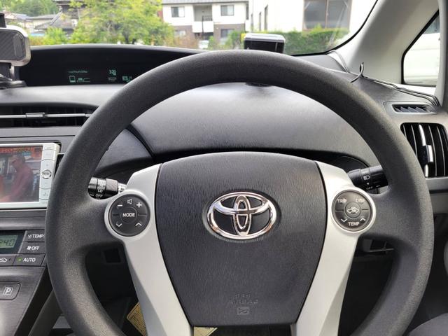 プリウス Ｓ　１．８　Ｓ　ワンオーナー禁煙車サンルーフ　ナビＢカメラ　アイドリングストップ搭載　ムーンルーフ　Ｂモニタ－　禁煙　インテリキー　デュアルエアバック　エアＢ　イモビライザー　ドライブレコ－ダ－　ナビＴＶ（18枚目）