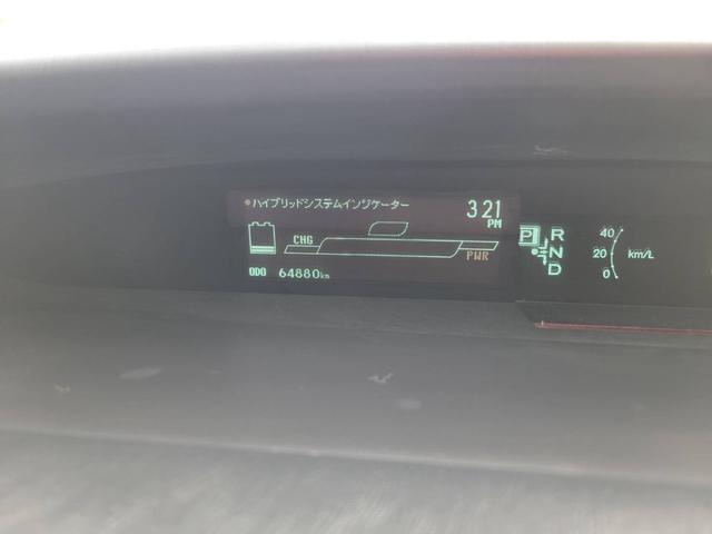 プリウス Ｓ　１．８　Ｓ　ワンオーナー禁煙車サンルーフ　ナビＢカメラ　アイドリングストップ搭載　ムーンルーフ　Ｂモニタ－　禁煙　インテリキー　デュアルエアバック　エアＢ　イモビライザー　ドライブレコ－ダ－　ナビＴＶ（19枚目）