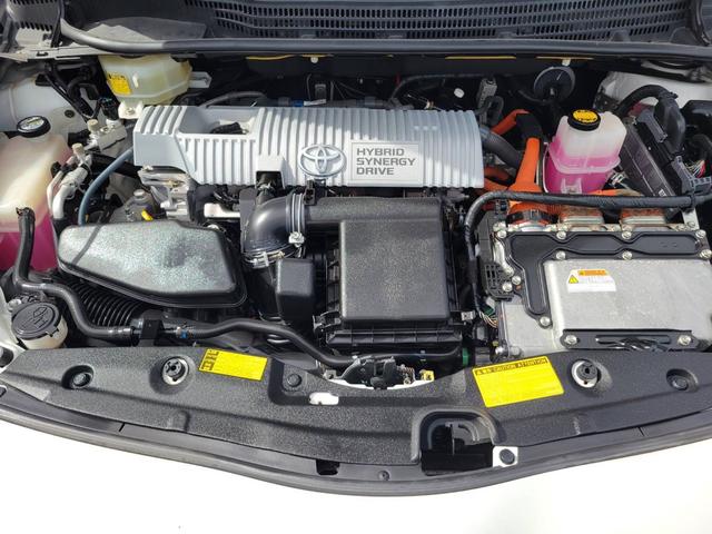 プリウス Ｓ　１．８　Ｓ　ワンオーナー禁煙車サンルーフ　ナビＢカメラ　アイドリングストップ搭載　ムーンルーフ　Ｂモニタ－　禁煙　インテリキー　デュアルエアバック　エアＢ　イモビライザー　ドライブレコ－ダ－　ナビＴＶ（39枚目）