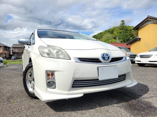 プリウス Ｓ　１．８　Ｓ　ワンオーナー禁煙車サンルーフ　ナビＢカメラ　アイドリングストップ搭載　ムーンルーフ　Ｂモニタ－　禁煙　インテリキー　デュアルエアバック　エアＢ　イモビライザー　ドライブレコ－ダ－　ナビＴＶ（67枚目）