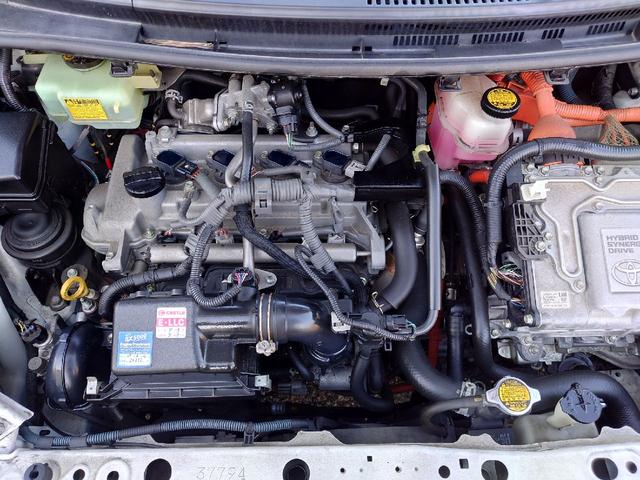 アクア Ｇ　ワンオーナー　禁煙　Ｂｕｅｔｏｏｔｈ　ナビ　ＴＶ　ドラレコ　　バックカメラ　オートライト　キーレスエントリー　シートヒーター　ＣＶＴ　衝突安全ボディ　ＡＢＳ　ＥＳＣ　エアコン　パワーステアリング（18枚目）