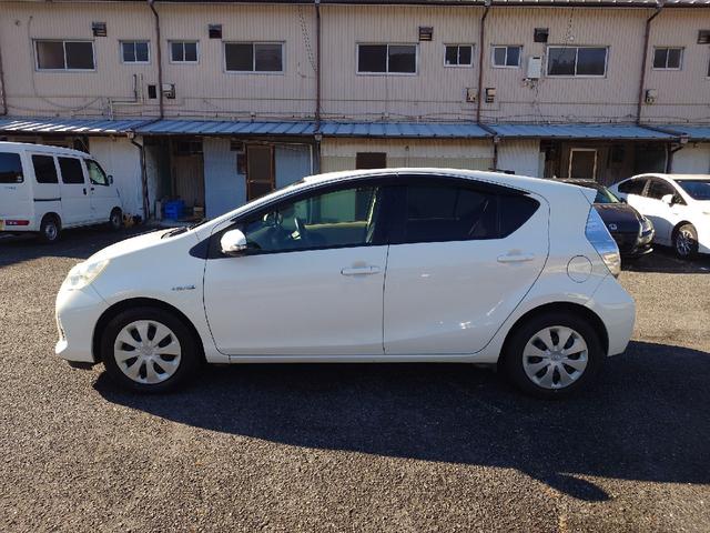 アクア Ｇ　ワンオーナー　禁煙　Ｂｕｅｔｏｏｔｈ　ナビ　ＴＶ　ドラレコ　　バックカメラ　オートライト　キーレスエントリー　シートヒーター　ＣＶＴ　衝突安全ボディ　ＡＢＳ　ＥＳＣ　エアコン　パワーステアリング（23枚目）