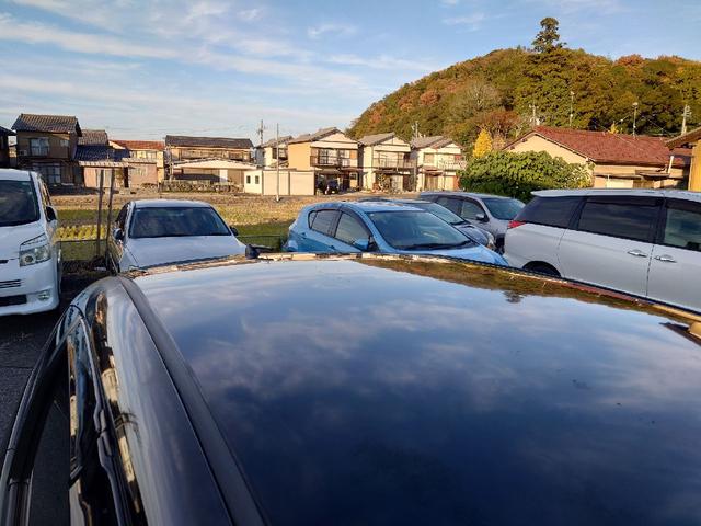 フィットハイブリッド ハイブリッド・10thアニバーサリー 1.3 10thアニバーサリー 下取り車 ナビ Bカメラ ETC ドラレコ TV オートクルーズコントロール スマートキー 盗難防止システム 衝突安全ボディ アルミホイール CD DVD USB(25枚目)