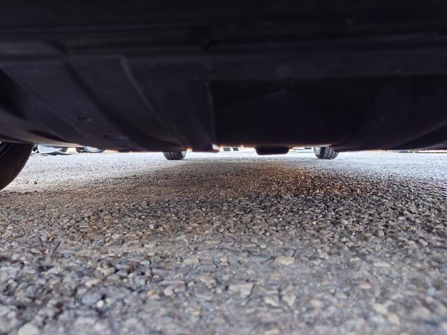 フィットハイブリッド ハイブリッド・10thアニバーサリー 1.3 10thアニバーサリー 下取り車 ナビ Bカメラ ETC ドラレコ TV オートクルーズコントロール スマートキー 盗難防止システム 衝突安全ボディ アルミホイール CD DVD USB(28枚目)