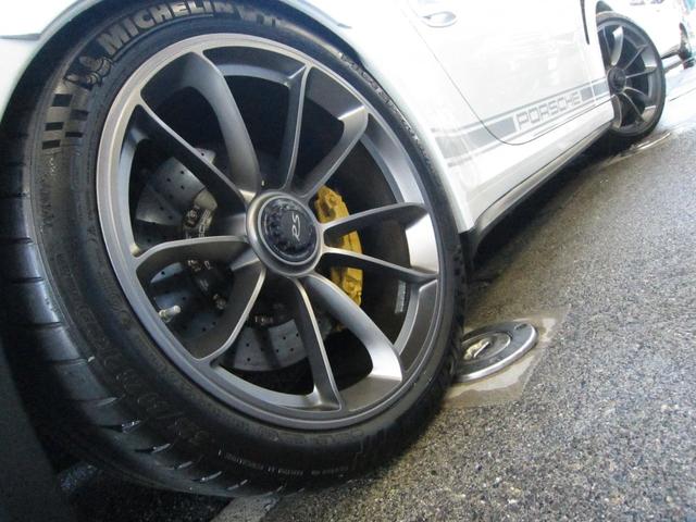 911GT3RS PCCB Fリフティング LEDヘッド(12枚目)