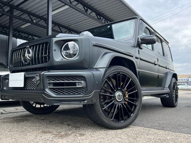 Ｇクラス Ｇ６３　エディションマットブラック　正規ディーラー車　限定車　左ハンドル　ＡＭＧカーボンパッケージ　ＡＭＧエクスクルーシブ　ナイトパッケージ　ＭＡＮＳＯＲＹ２２インチホイール　ＢＲＡＢＵＳフロント　ＢＲＡＢＵＳリアスポイラー（4枚目）