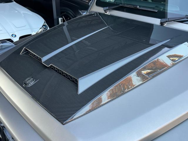 Ｇクラス Ｇ６３　ＡＭＧ　２０ｔｈアニバーサリー　正規ディーラー車　右ハンドル　限定３００台（内１００台限定）ナイトパッケージＩＩ　鍛造２３インチオリジナルホイール（新品装着）新品タイヤ　新車取説　保証書　スペアキー有（6枚目）