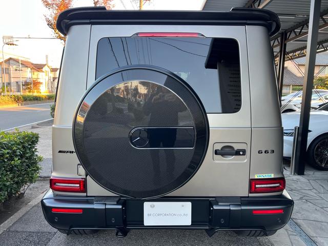Ｇクラス Ｇ６３　ＡＭＧ　２０ｔｈアニバーサリー　正規ディーラー車　右ハンドル　限定３００台（内１００台限定）ナイトパッケージＩＩ　鍛造２３インチオリジナルホイール（新品装着）新品タイヤ　新車取説　保証書　スペアキー有（24枚目）