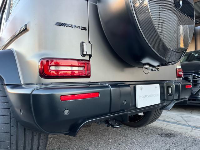 Ｇクラス Ｇ６３　ＡＭＧ　２０ｔｈアニバーサリー　正規ディーラー車　右ハンドル　限定３００台（内１００台限定）ナイトパッケージＩＩ　鍛造２３インチオリジナルホイール（新品装着）新品タイヤ　新車取説　保証書　スペアキー有（29枚目）