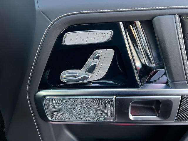 Ｇクラス Ｇ６３　ＡＭＧ　２０ｔｈアニバーサリー　正規ディーラー車　右ハンドル　限定３００台（内１００台限定）ナイトパッケージＩＩ　鍛造２３インチオリジナルホイール（新品装着）新品タイヤ　新車取説　保証書　スペアキー有（62枚目）