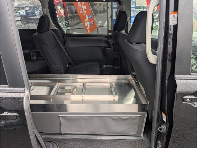 ノア X 霊柩車/寝台車/棺・ストレッチャー対応/トヨタセーフティセンス/プッシュスタート/スマートキー/ナビ/CD/DVD/フルセグTV/バックカメラ/Bluetooth/ETC/左側パワスラ/LEDヘッド(10枚目)