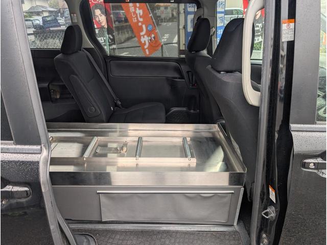 ノア X 霊柩車/寝台車/棺・ストレッチャー対応/トヨタセーフティセンス/プッシュスタート/スマートキー/ナビ/CD/DVD/フルセグTV/バックカメラ/Bluetooth/ETC/左側パワスラ/LEDヘッド(11枚目)