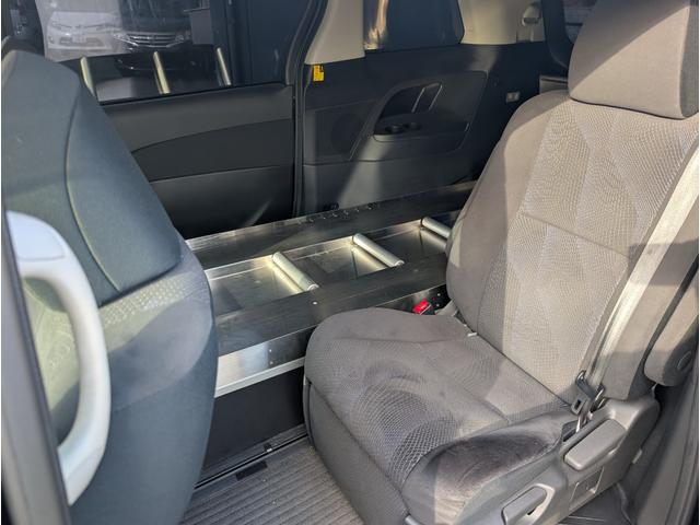 エスティマ アエラス 霊柩車/寝台車/搬送車/3名乗車/棺・ストレッチャー対応/HDDナビ/TV/CD/DVD/Bluetooth/バックカメラ/両側パワスラ/プッシュスタート/スマートキー/クルコン/ETC/禁煙車(20枚目)