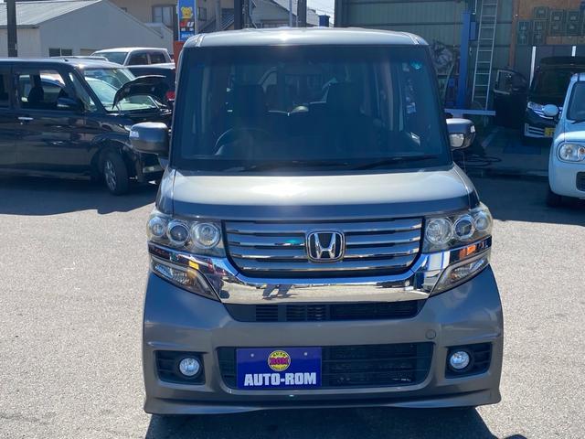 Ｎ－ＢＯＸカスタム Ｇ　スマートキー＆プッシュスタート　ＳＲＳ　ＷエアＢ　横滑り防止　パワーステアリング　マニュアルエアコン　セキュリティ　ＥＣＯＮモード　ＰＷ　キーフリー　ベンチシート　ＡＢＳ　アルミホイル（10枚目）