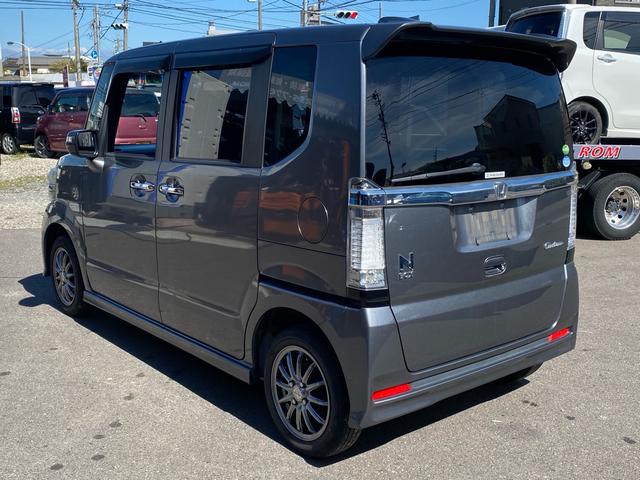 Ｎ－ＢＯＸカスタム Ｇ　スマートキー＆プッシュスタート　ＳＲＳ　ＷエアＢ　横滑り防止　パワーステアリング　マニュアルエアコン　セキュリティ　ＥＣＯＮモード　ＰＷ　キーフリー　ベンチシート　ＡＢＳ　アルミホイル（13枚目）