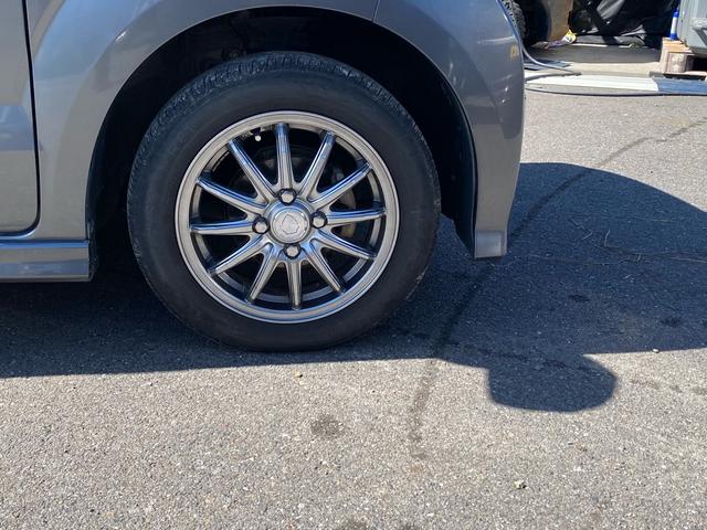 Ｎ－ＢＯＸカスタム Ｇ　スマートキー＆プッシュスタート　ＳＲＳ　ＷエアＢ　横滑り防止　パワーステアリング　マニュアルエアコン　セキュリティ　ＥＣＯＮモード　ＰＷ　キーフリー　ベンチシート　ＡＢＳ　アルミホイル（17枚目）