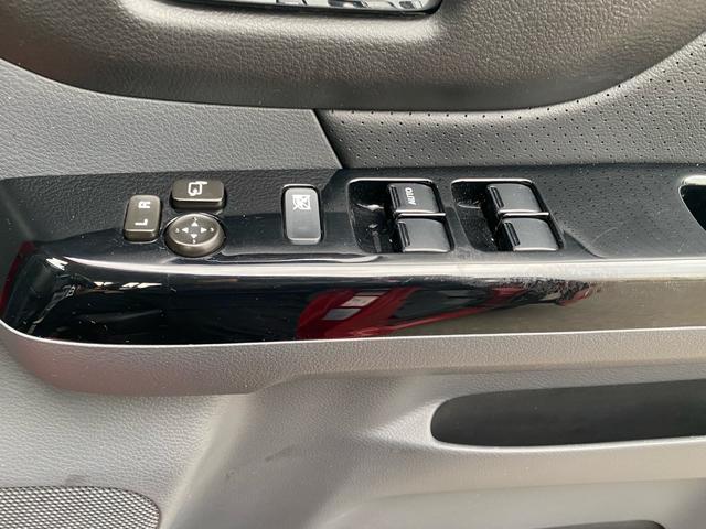 スペーシアカスタム XSリミテッド Bluetoothオーディオ セキュリティ フルフラットシート メモリナビ 助手席エアバッグ 衝突安全ボディ Bカメラ TV&ナビ フルセグ DVD再生 前席シートヒーター スマートキー パワステ(33枚目)