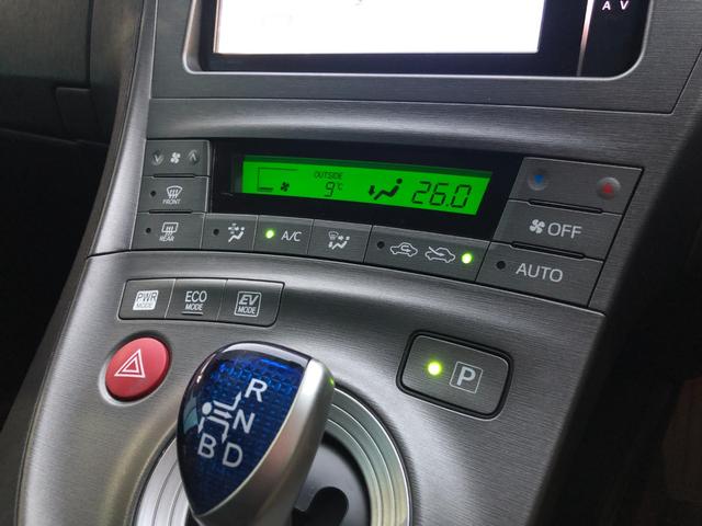 プリウス G 禁煙車 ハーフレザーシート パワーシート クルーズコントロール 純正フルセグナビ DVD再生 Bluetoothオーディオ バックカメラ ビルトインETC HIDヘッドライト オートエアコン(13枚目)